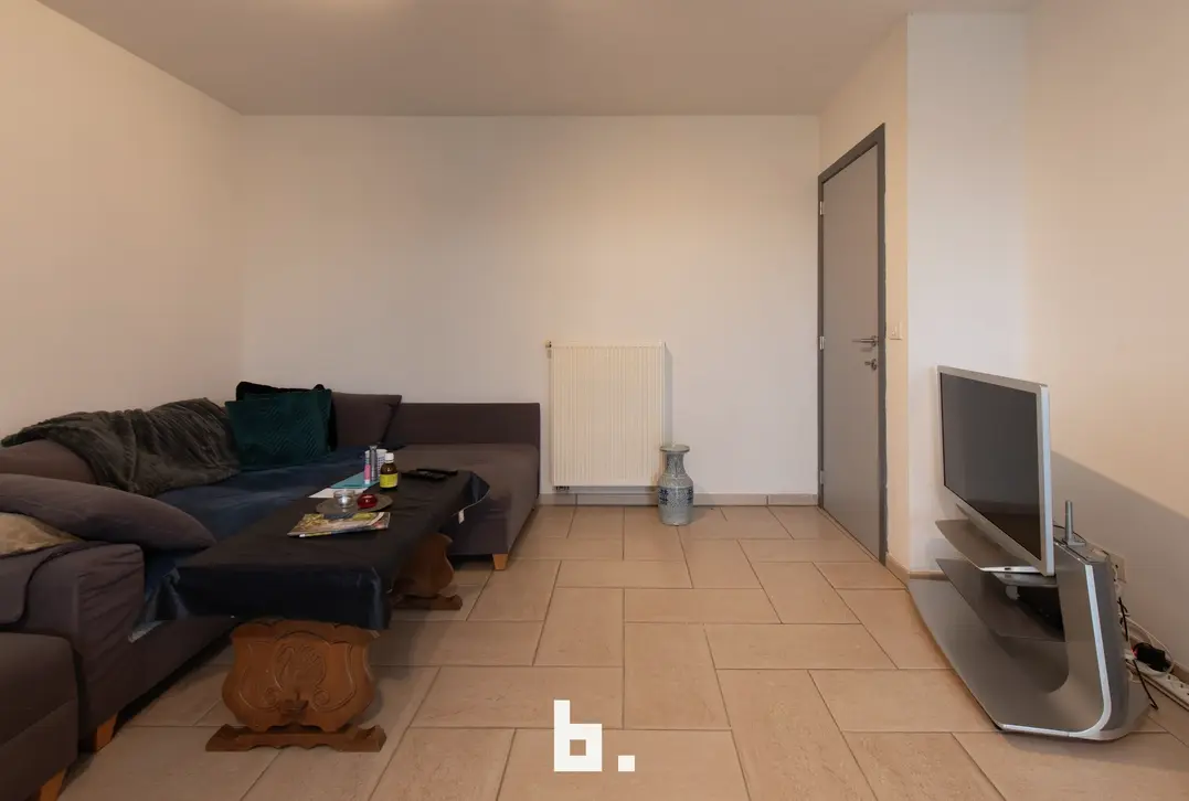 Stabiel verhuurd appartement met 5% rendement op topligging te centrum Menen - Menen