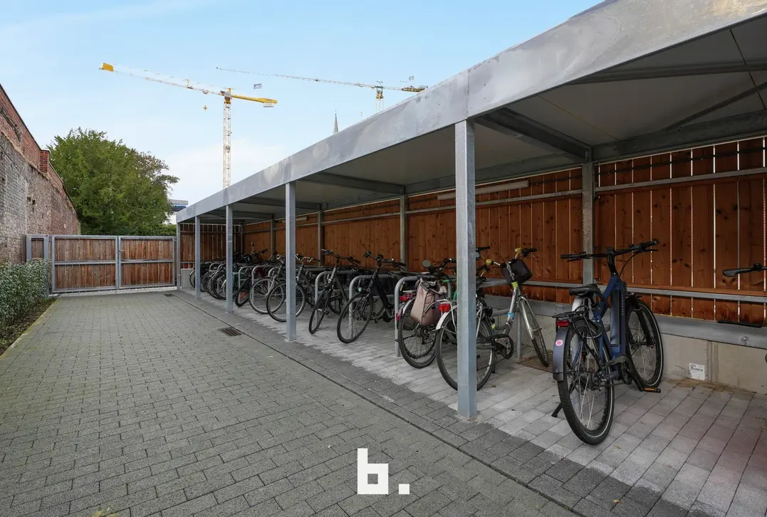 Volksplein 18B, 8500 Kortrijk - €444.852,64 - Instapklare nieuwbouwwoning met 5 slaapkamers, tuin, dakterras en garagebox in hartje Kortrijk!