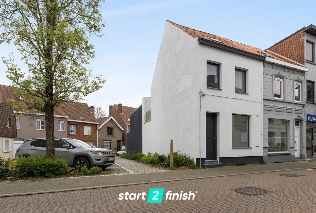 Gerenoveerde gezinswoning / kangoeroewoning met 5 kamers in Kuurne - Kuurne