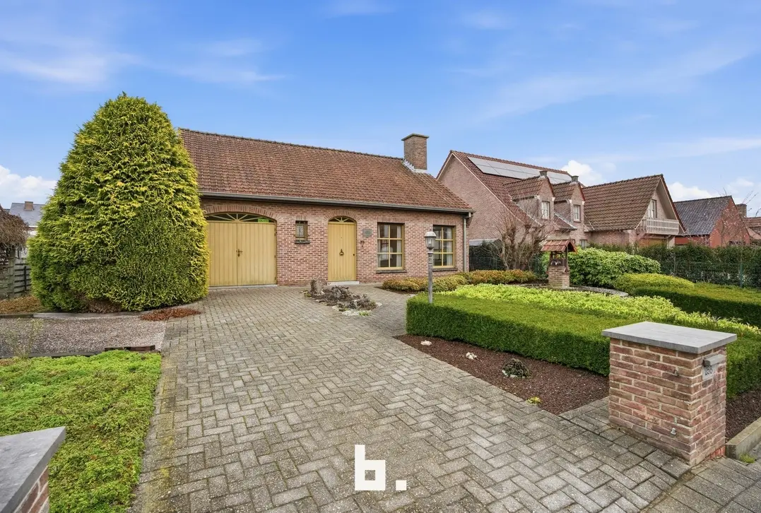 Ruime en instapklare bungalow met 3 slaapkamers op een perceel van 844 m²! - Roeselare