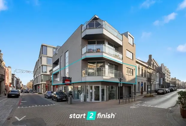 Ruimtelijk, stijlvol en perfect gelegen – wonen op wandelafstand van de Grote Markt van Roeselare - Roeselare