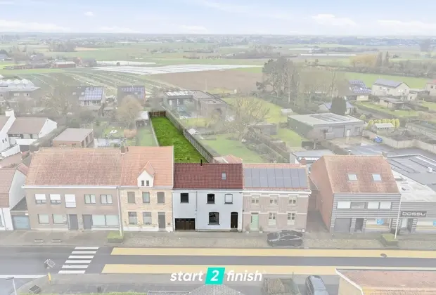 Ruime gezinswoning met zuidgerichte tuin en tal van mogelijkheden in Hooglede - Hooglede