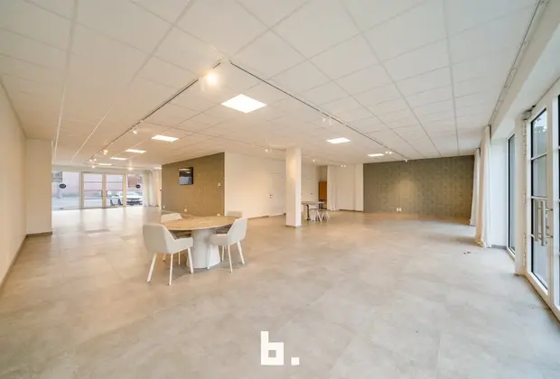 Handelspand van 220m² - Jabbeke