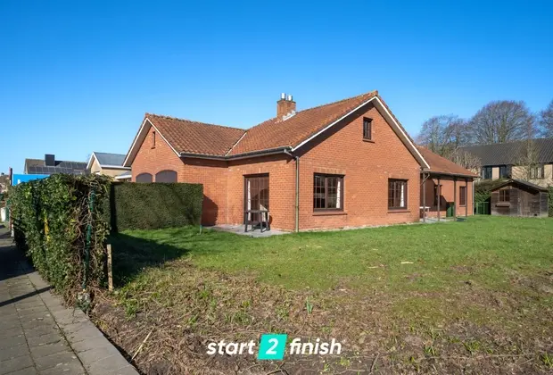 Rustige gelegen te renoveren open bebouwing op topligging - Sint-Andries