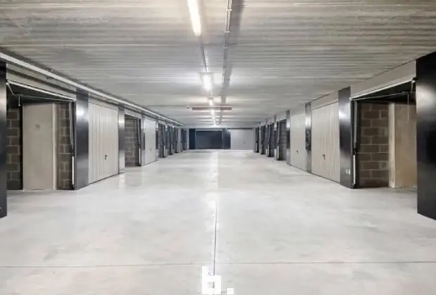 Twee afgesloten garageboxen op toplocatie onder project Dulle Griet Garden te Vrijdagsmarkt Gent - Gent