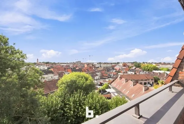 Riant dakappartement met 4 Slk en staanplaats - Roeselare