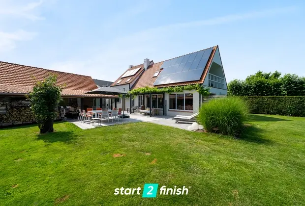Knappe villa met praktijk in doodlopende straat - Torhout