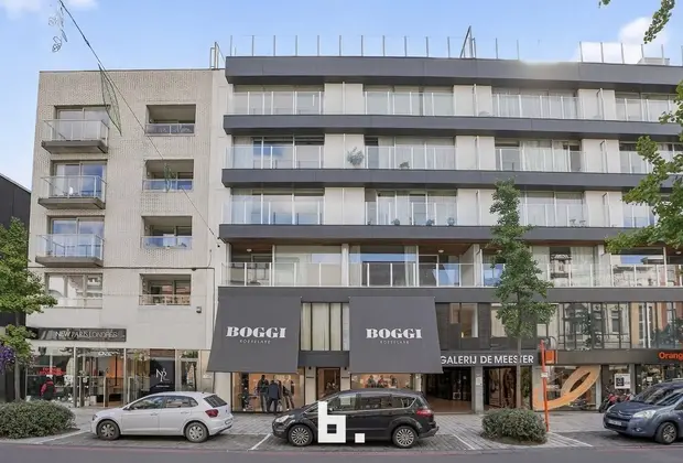 Lichtrijk en centraal wonen in hartje Roeselare - Roeselare