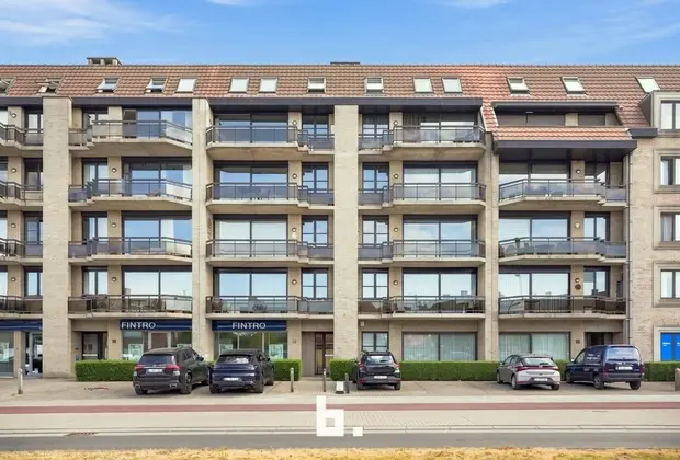 Lichtrijk verhuurd dakappartement in centrum Roeselare - Roeselare