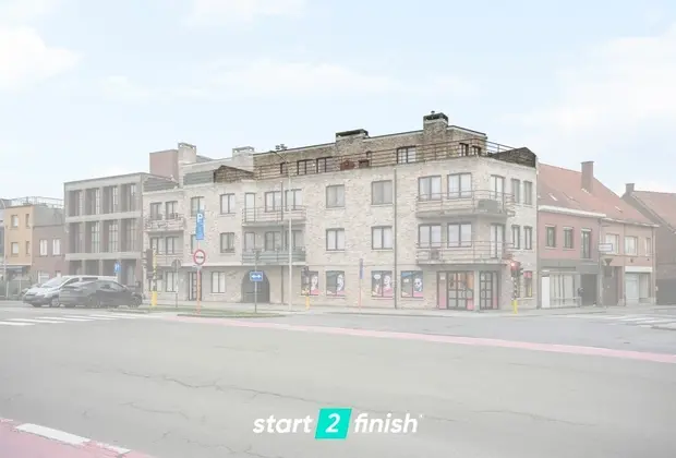Instapklaar appartement met heel ruim terras op centrale ligging in Roeselare - Roeselare