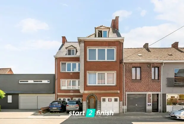 Ruim duplexappartement met 2 slaapkamers, garage en zonnig zuidgericht terras - Roeselare