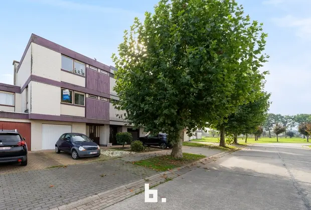 Energiezuinige woning met 3 slaapkamers, garage en tuin in Oostkamp - Oostkamp