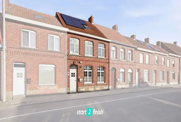 Instapklare gezinswoning in Izegem  - Izegem