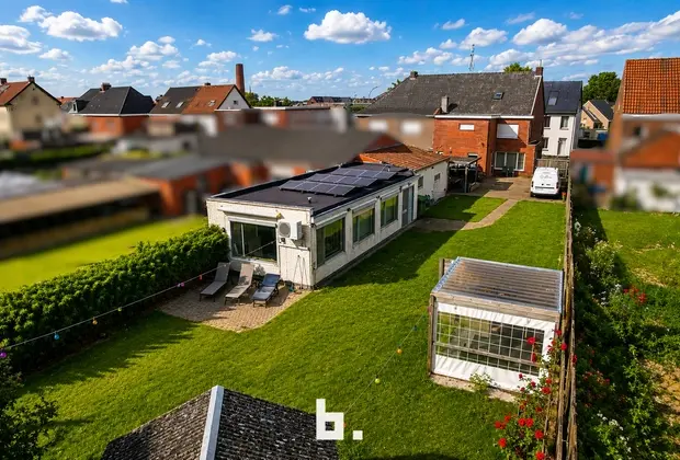 Halfopen gezinswoning met praktijk in Zulte (EPC label B) - Zulte
