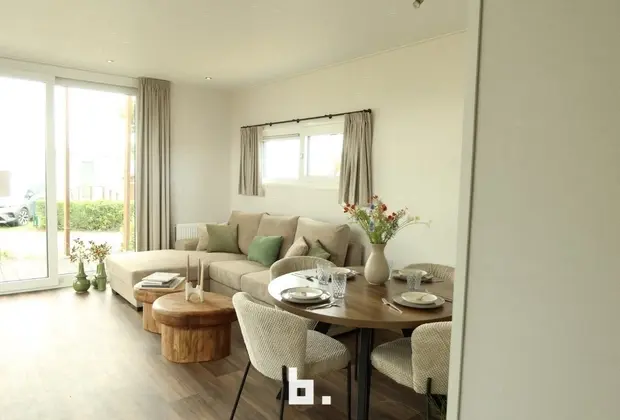 Nieuwe  chalets op topligging vlak tegen de zee te Wenduine  - De Haan