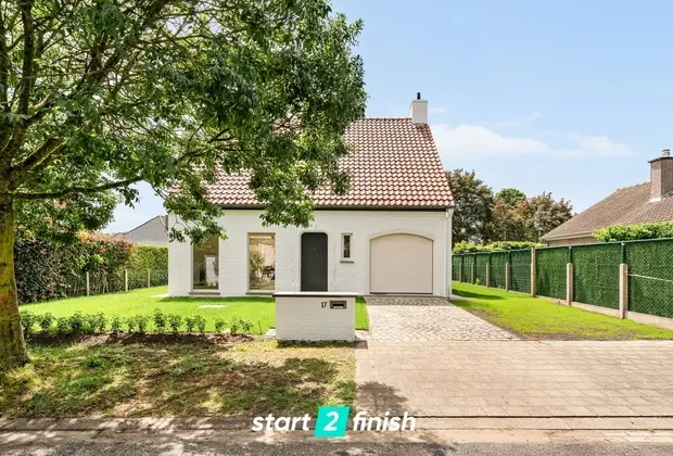 Instapklare, luxueus gerenoveerde villa met praktijkmogelijkheden op toplocatie in Rumbeke - Roeselare