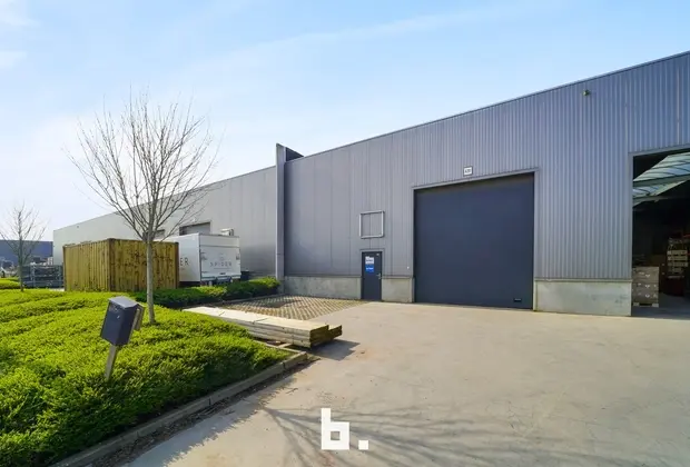 Loods te huur in het industriepark SCHATTING - Zedelgem