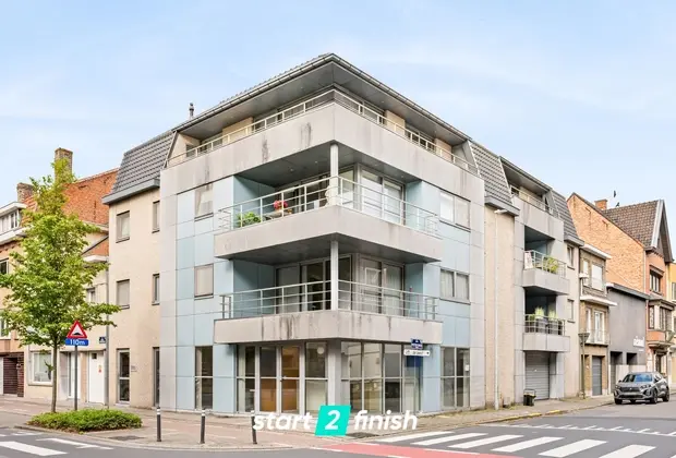 Instapklaar appartement met 2 slaapkamers op toplocatie in het centrum van Izegem - Izegem