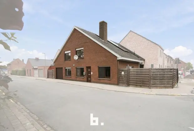 Alleenstaande woning met 3 slaapkamers in Moorslede. - Moorslede
