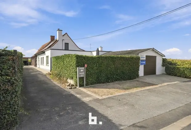 Pittoreske instapklare woning tussen de velden - Lendelede