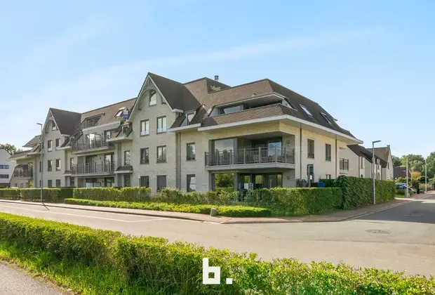 Schitterend gelegen stijlvol appartement met 2 unieke terrassen - Beernem