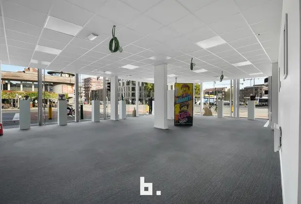 Kantoor (199m²) op commerciële TOPlocatie - Kortrijk