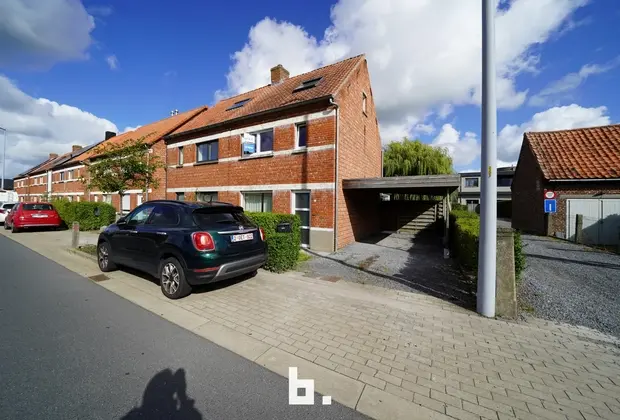 Gezellige woning met zonnige tuin, carport en garage te Oedelem - Oedelem