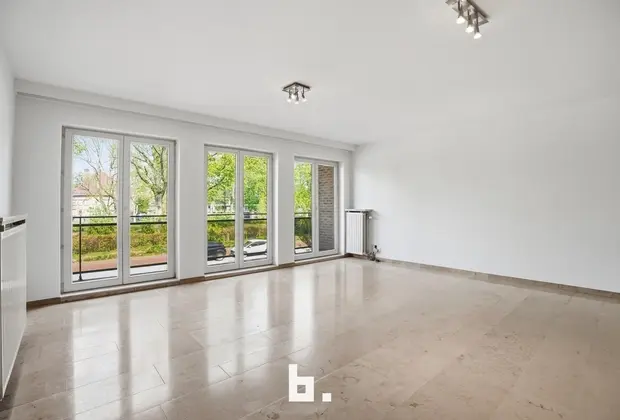 Lichtrijk appartement met twee terrassen en garage! - Roeselare