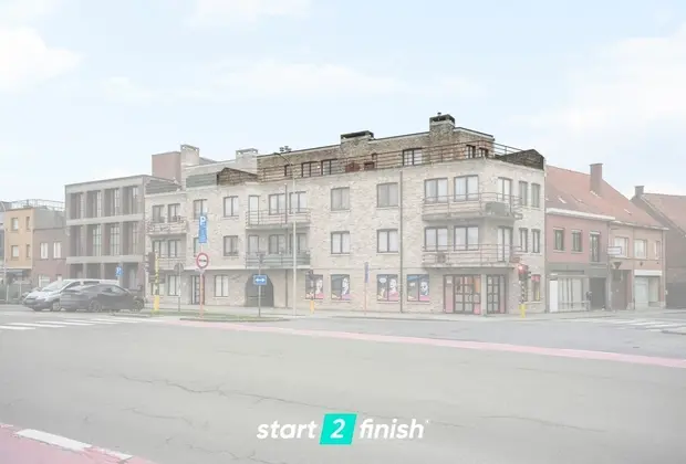 Instapklaar appartement met heel ruim terras op centrale ligging in Roeselare - Roeselare