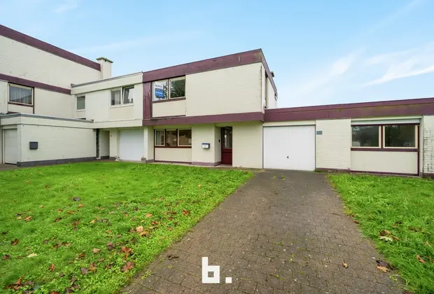 Energiezuinige woning met 3 slaapkamers, garage en tuin te Oostkamp - Oostkamp