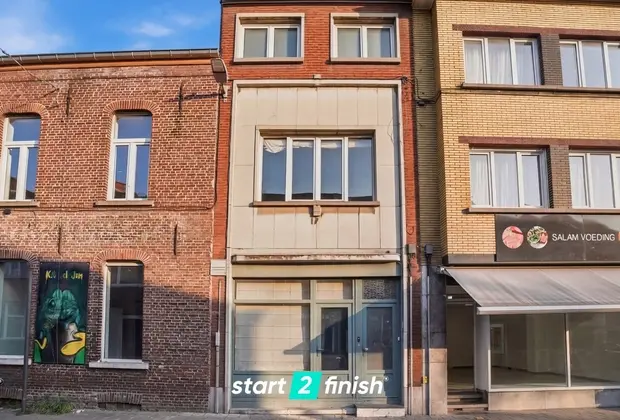Woning met handelsmogelijkheid in het hart van Roeselare - Roeselare