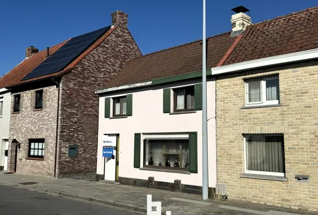 Renovatiewoning met oprit en garage in Desselgem - Waregem