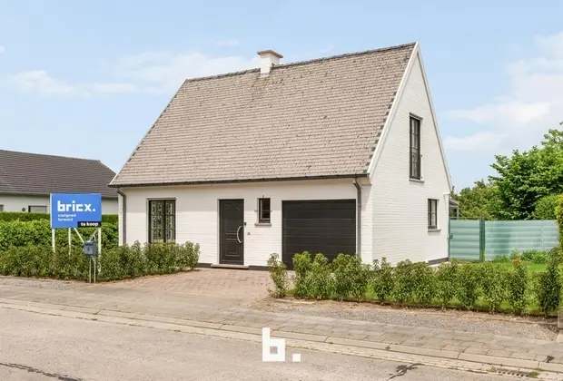 Instapklare alleenstaande woning op topligging - Oostkamp