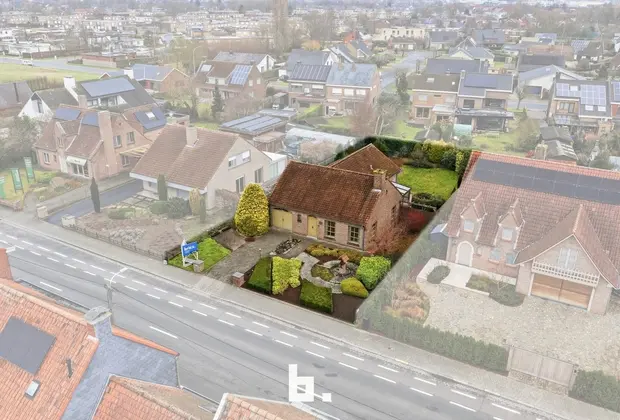 Ruime en instapklare bungalow met 3 slaapkamers op een perceel van 844 m²! - Roeselare