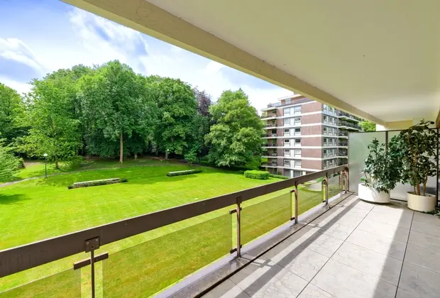 Studio met uitzonderlijk terras en parkzicht - Uccle