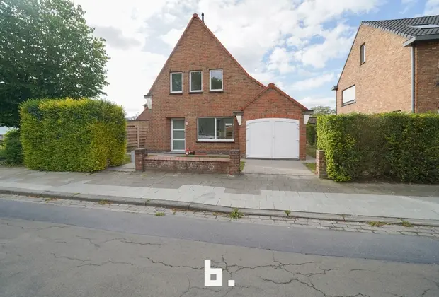 Lichtrijke, instapklare woning met garage op toplocatie - Sint-Michiels