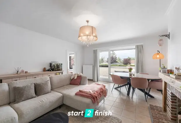 Instapklaar appartement in Kuurne met zonneterras en autostaanplaats - Kuurne