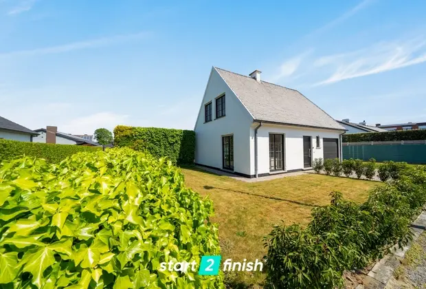 Instapklare alleenstaande woning op topligging - Oostkamp