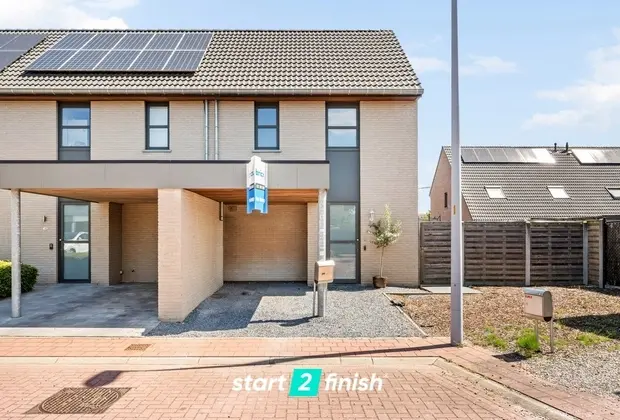 Instapklare en energiezuinige gezinswoning met 3 slaapkamers in een rustige woonomgeving te Roeselare - Roeselare