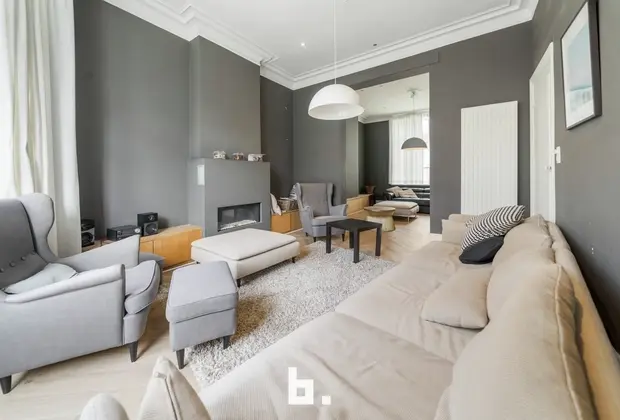 Uniek art deco herenhuis met 5 slaapkamers, 4 badkamers en 2 terrassen - Oostende