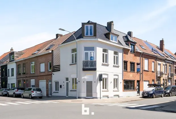 Volledig gerenoveerde woning (gezinswoning/kangoeroe/co-housing) - Sint-Andries