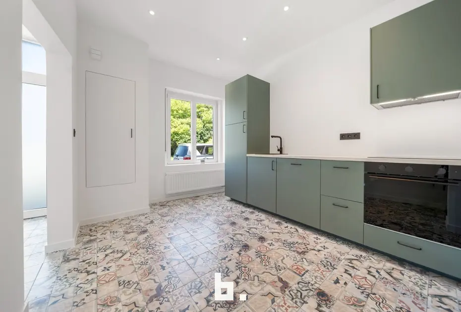 Instapklare woning met 2 slaapkamers op zeer centrale ligging. - Sint-Andries